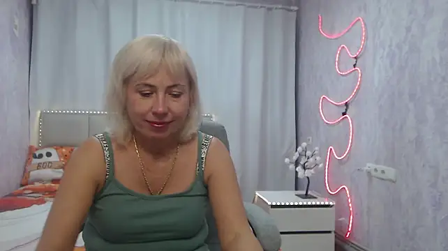 Онлайн чат XXX LaurenWishy