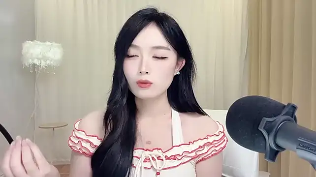 LiLy0608's Live XXX Chat