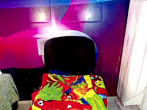 KeysyCFire Live XXX-chat