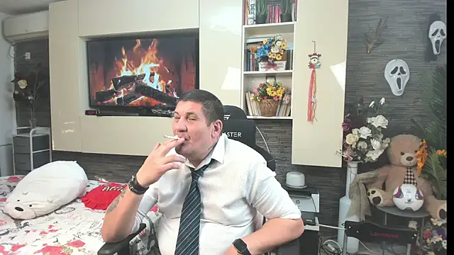 SpartacusDaddy48 live XXX chat