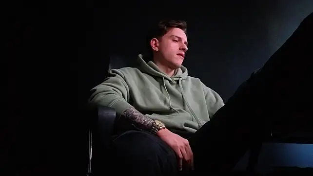 FelixStarkk: онлайн-секс-чат