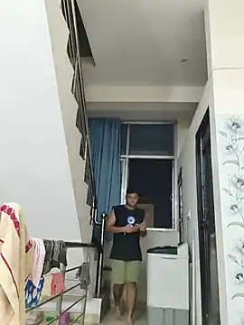 Realcumshow XXX чат на живо