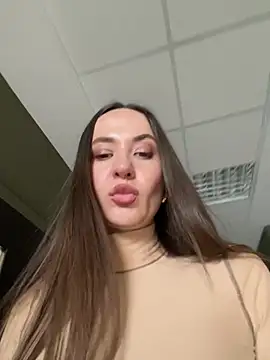 Solazola23's Live XXX Chat