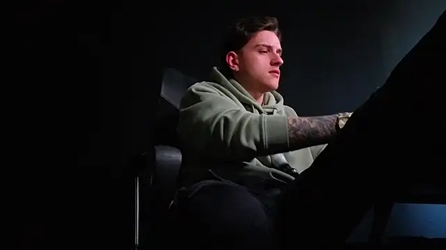 Онлайн чат XXX FelixStarkk