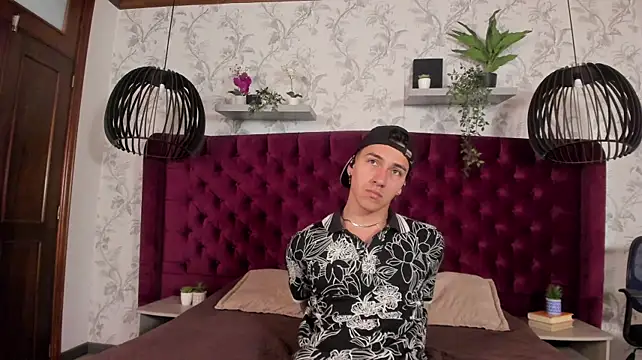 Andy_Joy_ Live XXX-Chat