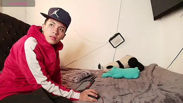 Kitty_and_jake Live XXX-chat