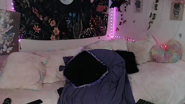 Chat +18 de Emillyy_m ao vivo