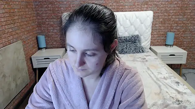 Holliy_Cooper XXX чат на живо