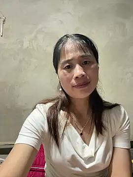 XXX chat uživo modela tinacum012