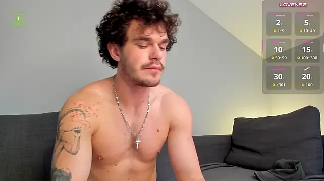 XXX chat uživo modela Perry_Knight