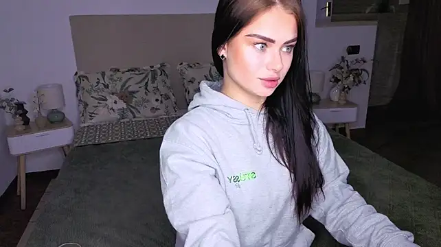 Silena_sky's Live XXX Chat
