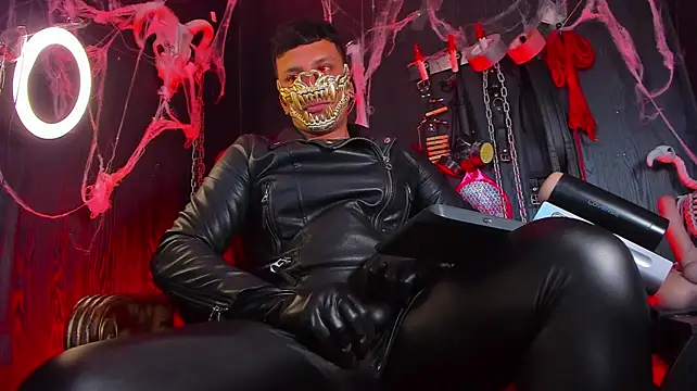 Master_Connor_BDSM Chat XXX in diretta