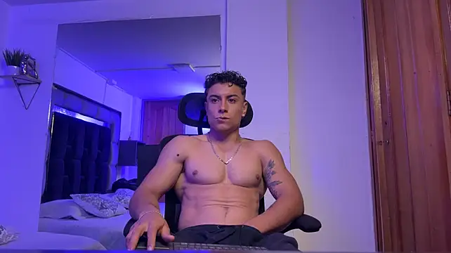 Chatroom XXX en direct de MR_MUSCLE