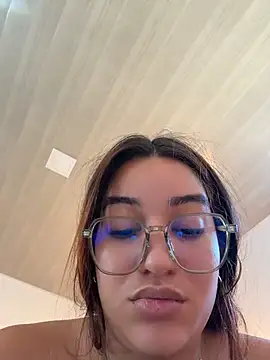 Chat XXX en directo de Little_Gaby_
