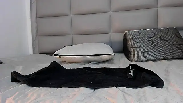 ApoloKlein Live XXX Chat