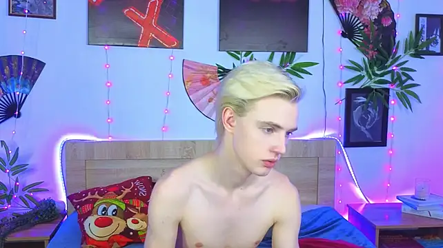 Chat +18 de RonteCharlize ao vivo