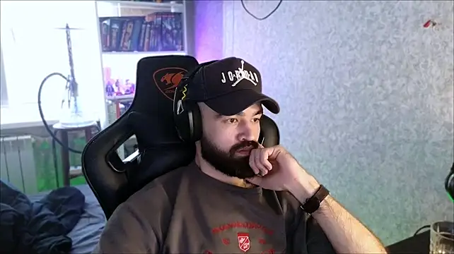 _Serious_Man Chat XXX live