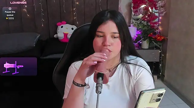 دردشة Julieth_Caandy الجنسية المباشرة