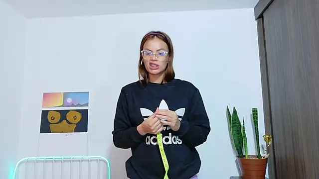 Emerald_Sparkles_ Obrolan Langsung XXX