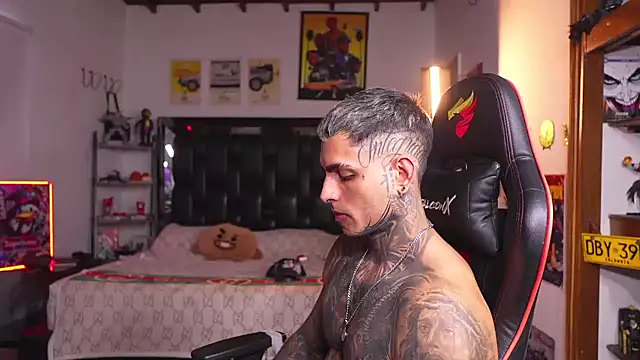 دردشة logan_hugh8 الجنسية المباشرة