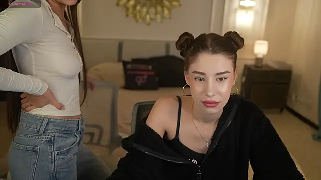 Selena_Glow live XXX chat
