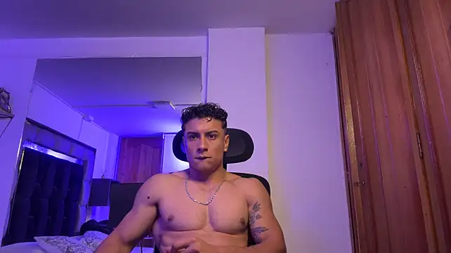 Živý XXX chat MR_MUSCLE