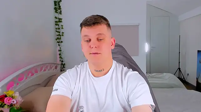HotVanee Live XXX Chat