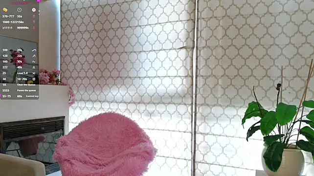 IndomitableMaidn Live XXX chat
