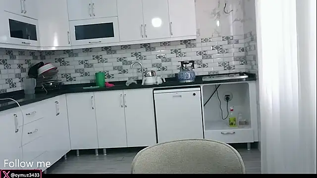 kobratrk21 Chat XXX in diretta
