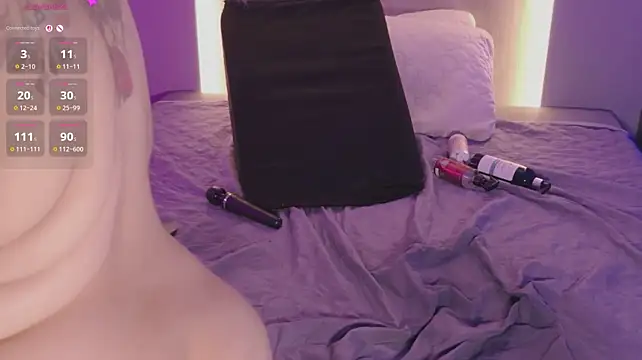 emmajohnss' Live XXX Chat