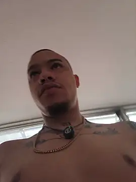 AlphaMasterXxx 라이브 XXX 채팅