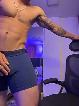 MR_MUSCLE: онлайн-секс-чат