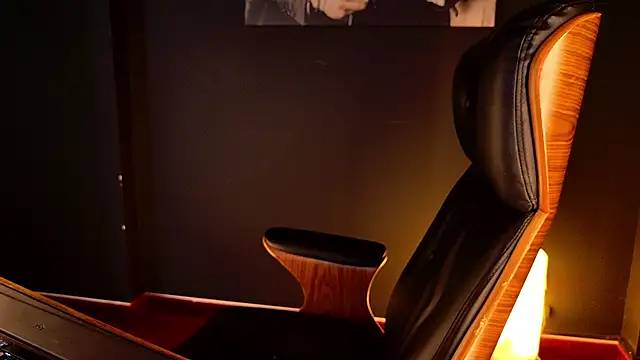 AngeloEricのライブXXXチャット