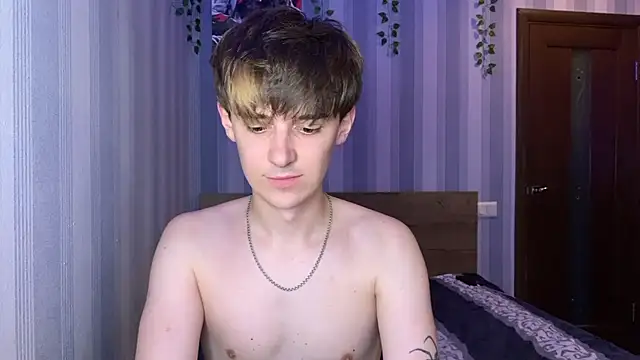 yoursexykun 现场XXX聊天