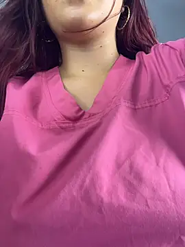 Chat +18 de Nahomy_benet ao vivo