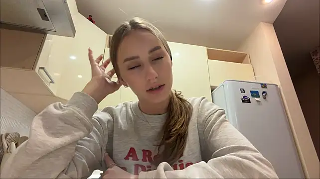 Živý XXX chat ShelbaMitsuda