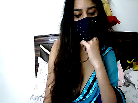 Gloie4u Adlı Modelin Canlı XXX Sohbeti