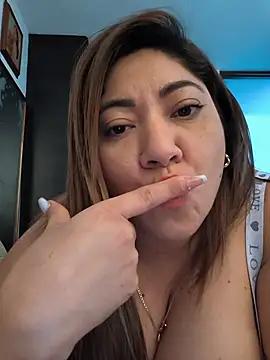 Chatroom XXX en direct de kendra_fire