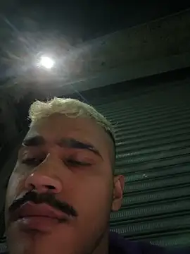 Mrgill09n Live XXX chat