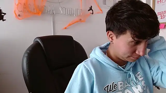 Chat XXX en directo de CharlieVexcs