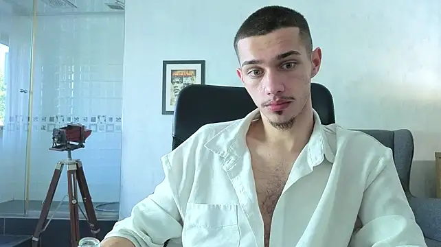 XXX chat uživo modela KaydenDrew
