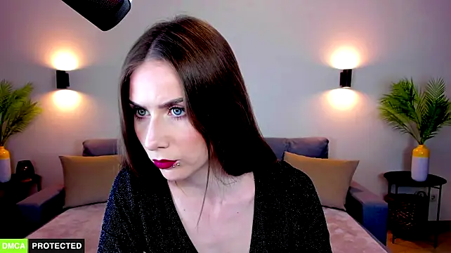 TheWoman__ Adlı Modelin Canlı XXX Sohbeti