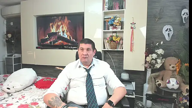 دردشة SpartacusDaddy48 الجنسية المباشرة