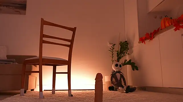 Miablueye: онлайн-секс-чат
