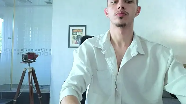 XXX chat uživo modela KaydenDrew