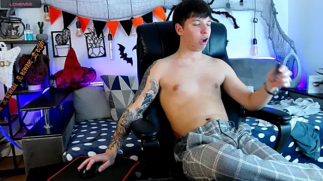 ThomasEdisonn Chat XXX live