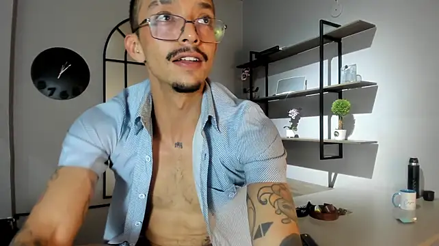 dan_damon XXX чат на живо