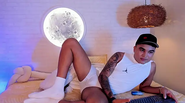 عرض كام LuccaMoretti1