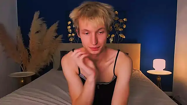 ADRIAN_LUKS Live XXX Chat
