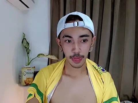crocodale's Live XXX Chat